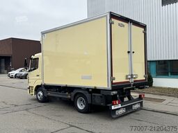 Mercedes-Benz Atego 923L 4-Fleisch-Rohrbahnen TK T-600