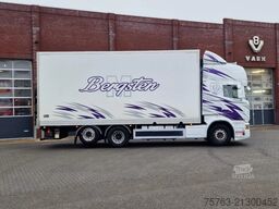 Scania R520 V8 Topline 6x2 - Box with sidedoors - Load...