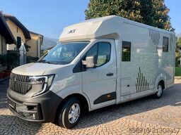 AKX DOUBLE CABIN RENAULT MASTER STALLION LAYOUT