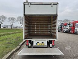 IVECO DAILY 35S12 Bakwagen Laadklep!