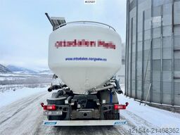 Volvo FH12 460 Bulk Truck – Vacuum & Blower WATCH VIDEO