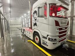 Scania R540 6x2 tractor unit. Stiholt body.