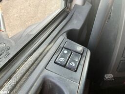 Renault Kerax 460 8x4 Palfinger 16 Tonmeter laadkraan