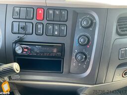 DAF LF 180 Euro 6 Autotransporter met oprijplaten J...