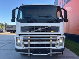 Volvo FM 300 6x6 WASTE 4 + CLEAN WATER 8 m3 / VACUUM ...