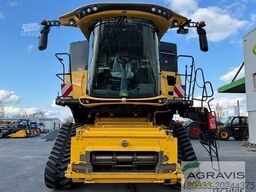 New Holland CR 8.90 RAUPE