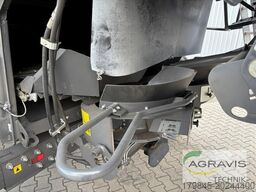 Claas TRION 660