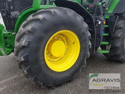 John Deere 7R 330