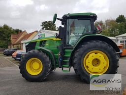John Deere 7R 330