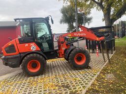 Kubota R070