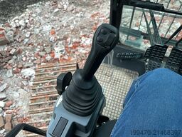 Hitachi ZX350 LCN-7 with 2 excavator buckets