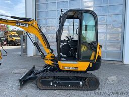 JCB 8029 CT / 151h / 2023 / Inkl. Löffelpaket
