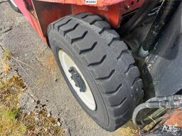 Nissan FJ02A25U Forklift