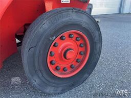 Linde H70D Forklift – Fork Extensions