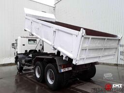 Scania 124 360 6x4 manual pump