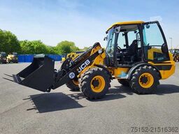 JCB 406 - NEU - inkl. Schaufel und Gabel