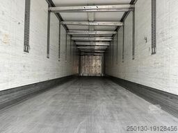 SCHMITZ CARGOBULL SKO 24 Thermo-King, Blumenbreite, Doppelstock