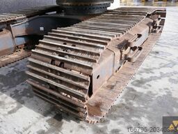 Komatsu PC490LC-11