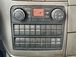 MAN TGM 12.250 4x2 BL Curtainsider