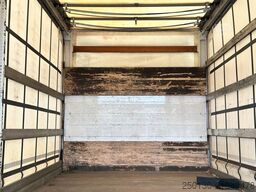 MAN TGM 12.250 4x2 BL Curtainsider