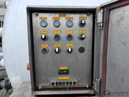 Aebi Schmidt MT 750 Reinex 3m³ AHK