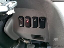 Mitsubishi Fuso Canter 7C18D DoKa 7 Sitze AHK