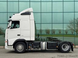 VOLVO FH 400 GLOBETROTTER XL TIRES 90% 2x TANK ORIGINA