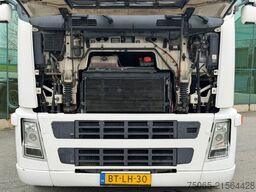 VOLVO FH 400 GLOBETROTTER XL TIRES 90% 2x TANK ORIGINA