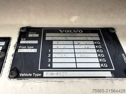 VOLVO FH 400 GLOBETROTTER XL TIRES 90% 2x TANK ORIGINA