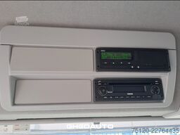 IVECO EUROCARG0 90 220 CON CELLA ISOTERMICA E SPONDA CARICATRICE