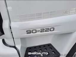 IVECO EUROCARG0 90 220 CON CELLA ISOTERMICA E SPONDA CARICATRICE