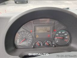 IVECO EUROCARG0 90 220 CON CELLA ISOTERMICA E SPONDA CARICATRICE