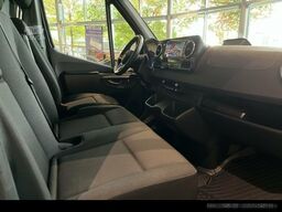 MERCEDES-BENZ eSprinter 320 Kasten PRO AHK/Navi/Rückfahrkamera