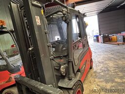 Carretilla elevadora frontal Linde E35L-01