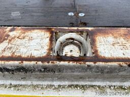 Krone Plattform 7,45m mit Steckrungen mittig