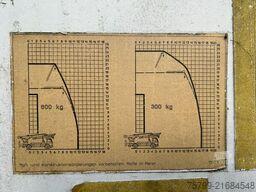 MERCEDES-BENZ 814 Atego mit Böcker Dachdecker Kran AK25-650