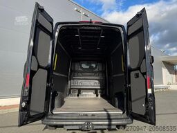 VOLKSWAGEN Crafter Kasten 35 L4H3 NAV SITZHZ AHK DAB KAMERA