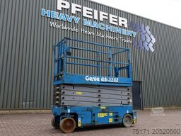Genie GS3232 Hydraulic Outriggers, Electric, 11.75m Work