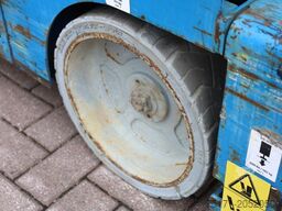 Genie GS3232 Hydraulic Outriggers, Electric, 11.75m Work