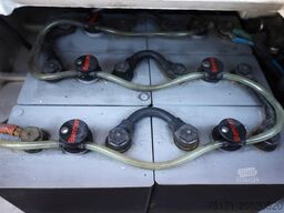 Holland Lift Ecostar HL-11812 Electric, 14m Working Height, 300