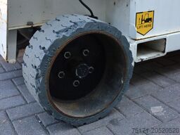 Holland Lift Ecostar HL-11812 Electric, 14m Working Height, 300