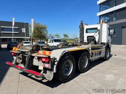 Volvo FMX 420 / 6x4 / Hookarm 20T / Steel Spring