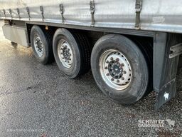 Schmitz Cargobull Curtainsider Standard Faltwandtür rechts