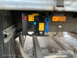 Schmitz Cargobull Curtainsider Standard Faltwandtür rechts