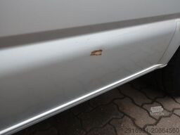 VOLKSWAGEN T5 Transporter Kasten Mittelhochdach 4 Motion