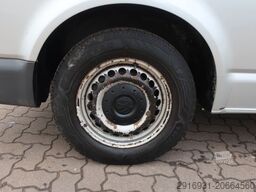 VOLKSWAGEN T5 Transporter Kasten Mittelhochdach 4 Motion