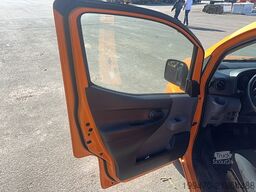 Nissan eNV200 Electric Tipper