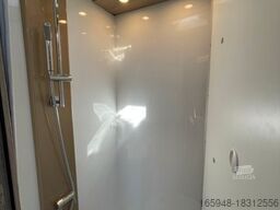 BÜRSTNER Lyseo Time SkyLine Edition T 690 G *Automatik*