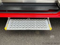 VOLKSWAGEN CRAFTER 2.0 TDI 8 SITZER KLIMA 1.HAND HECKLIFT