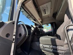 DAF XF 480 8X! 6X2 FTP Space Cab Midlift Standairco...